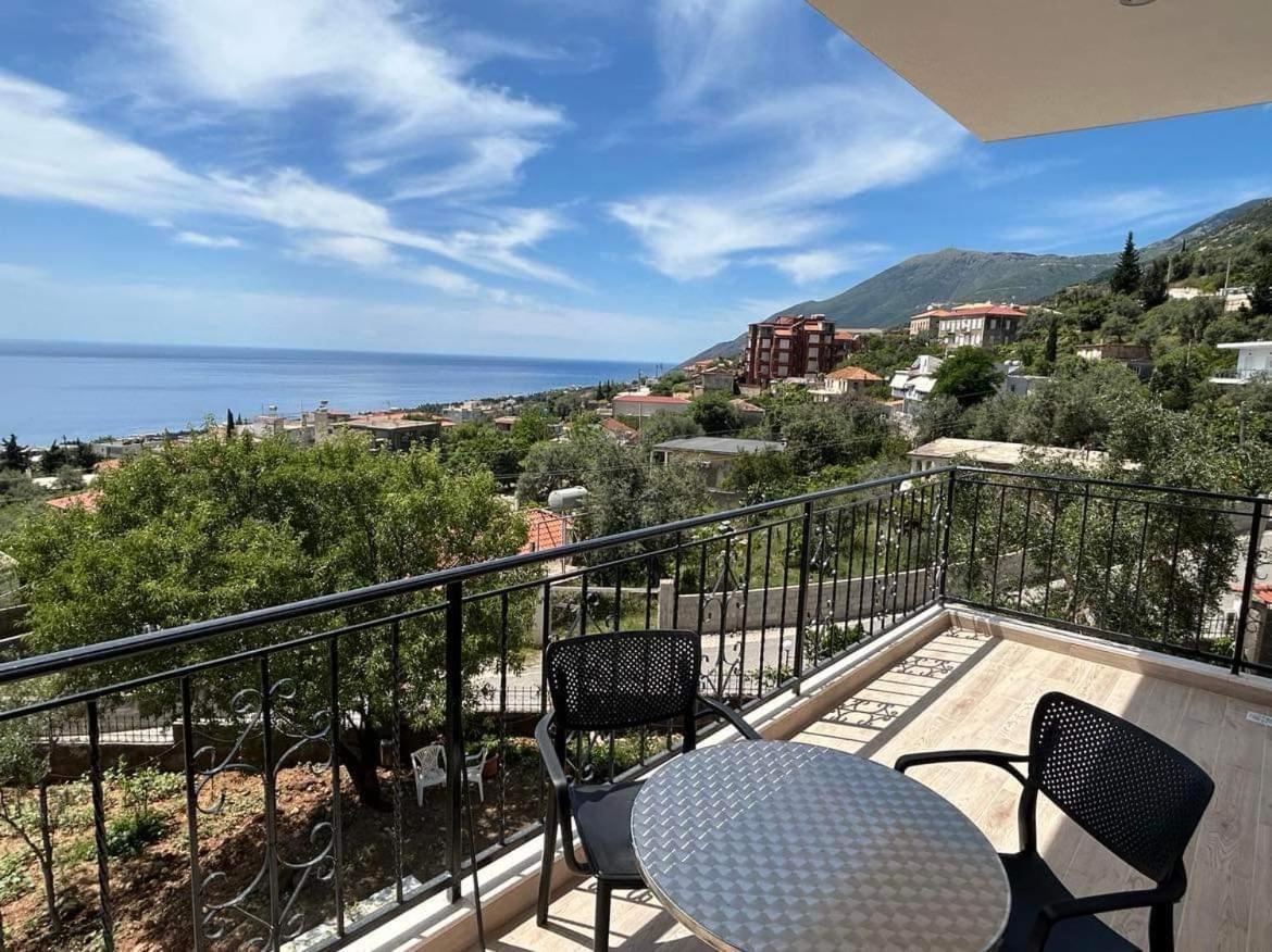 Villa Thomas Dhermi Exterior photo