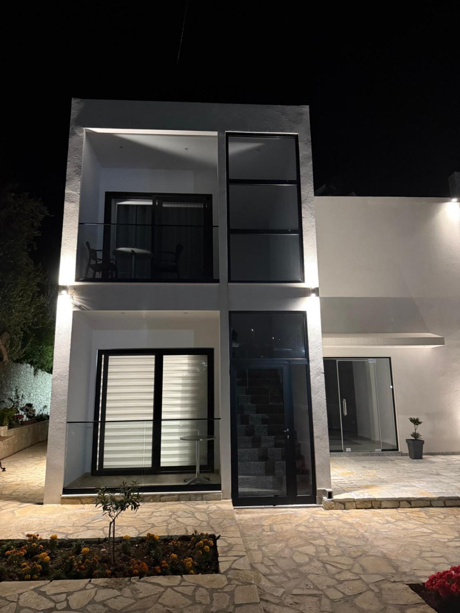 Villa Thomas Dhermi Exterior photo